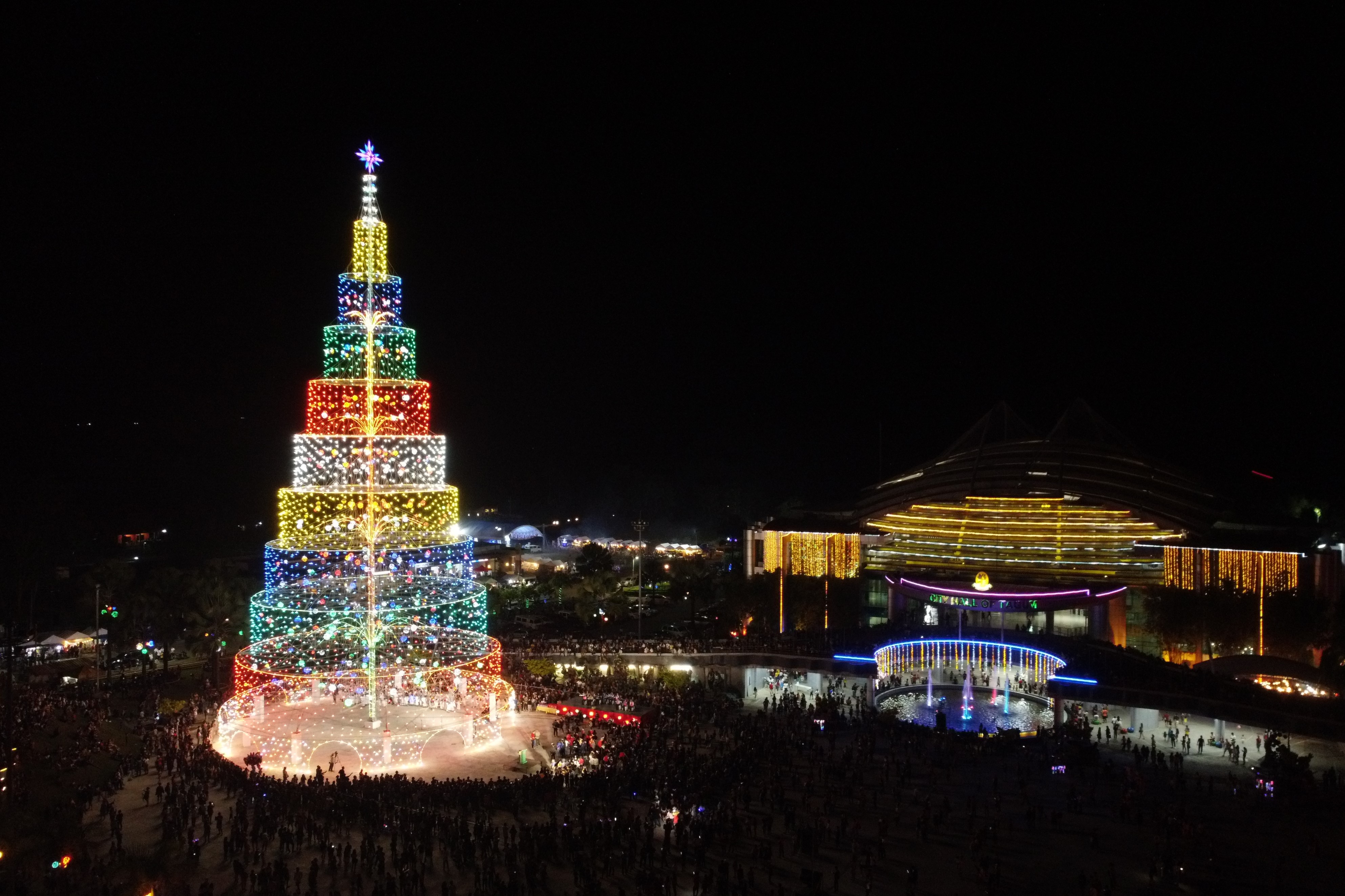 PH’s tallest Holiday Tree brings life and hope to the City of Tagum